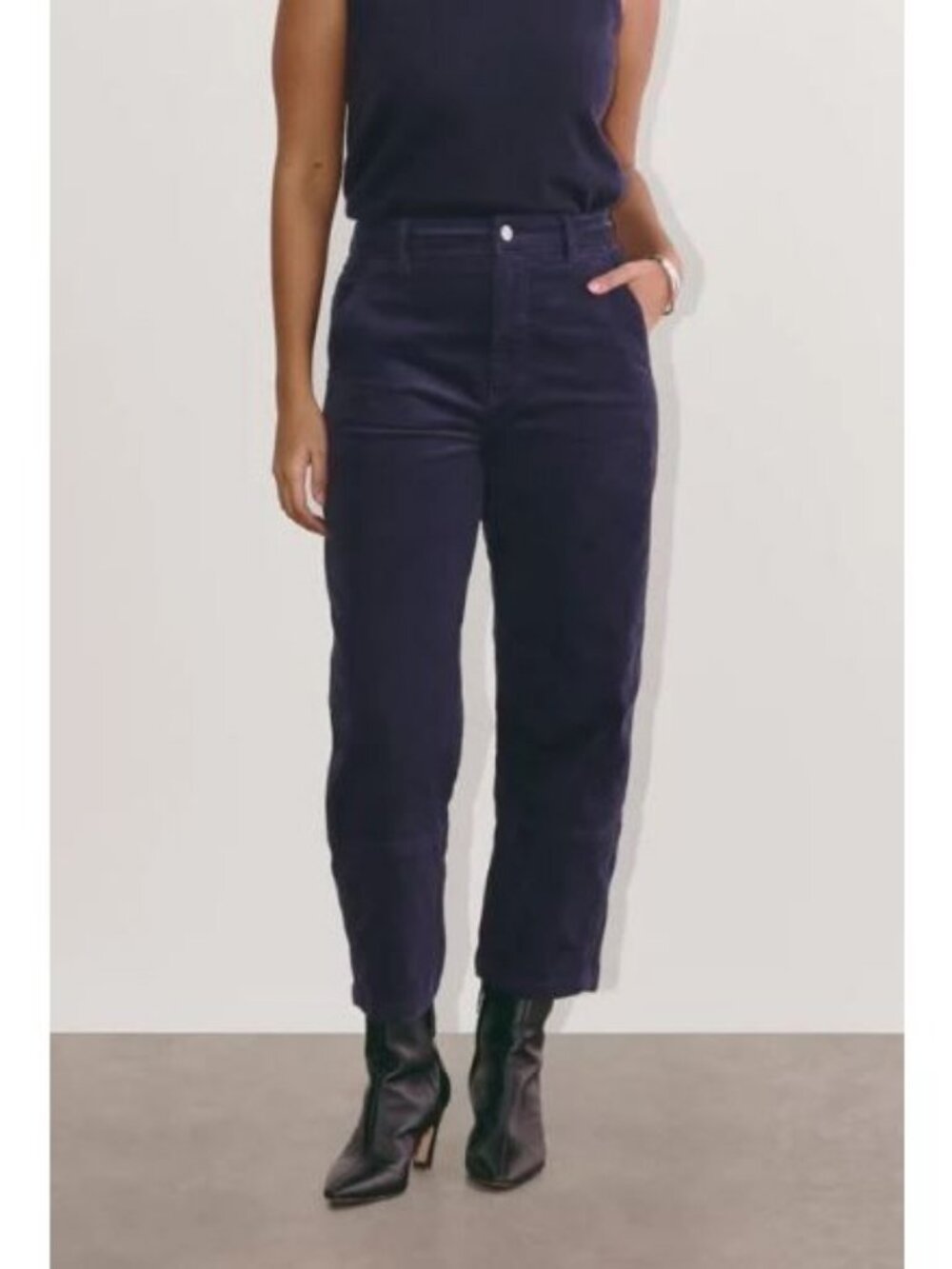Everlane The Utility Barrel Pant in Corduroy Navy Blue Size 0 NWT